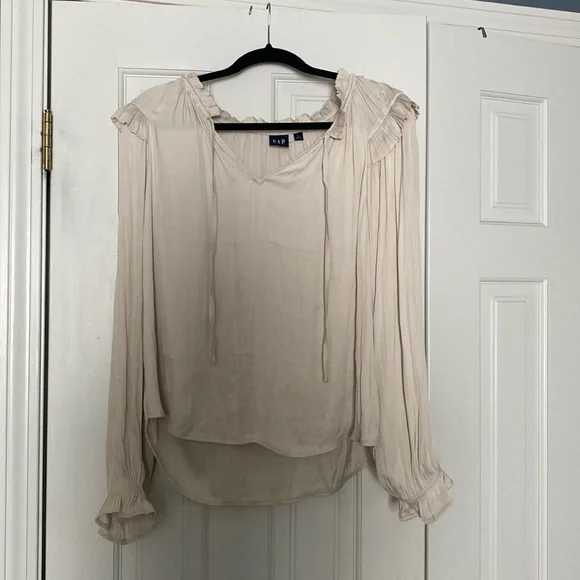 Smooth fabric off-white shirt from GAP; new with tags! - Picture 1 of 6